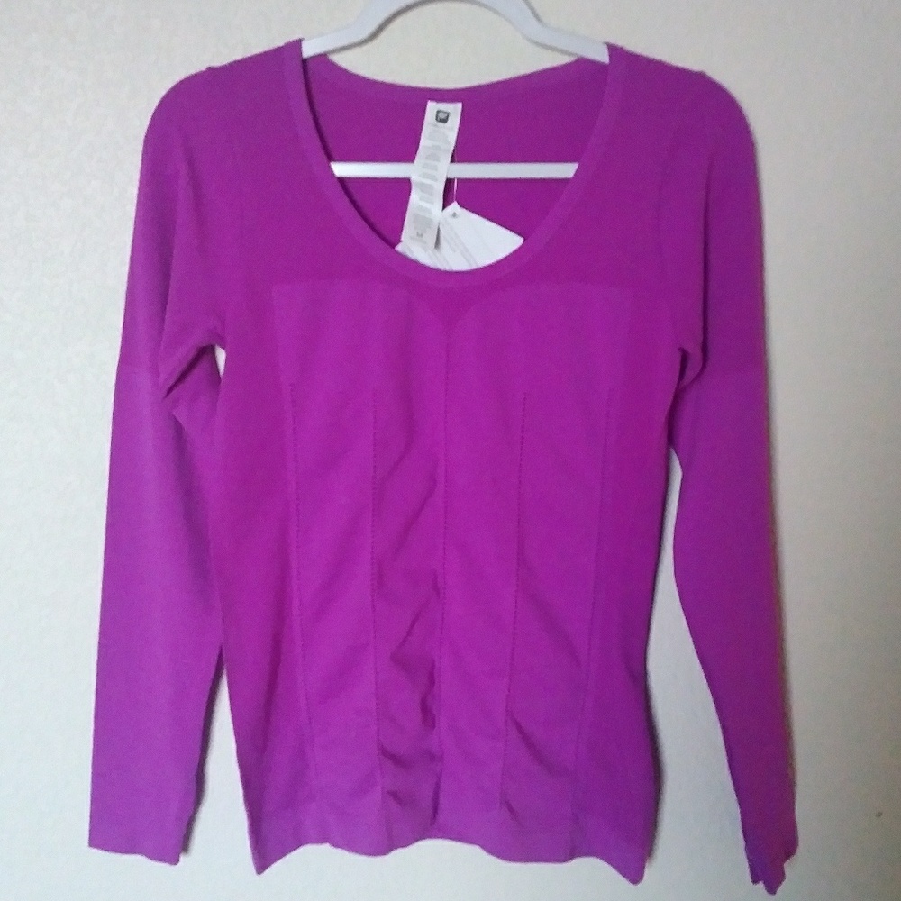 Women's fabletics nwt purple exercise top medium